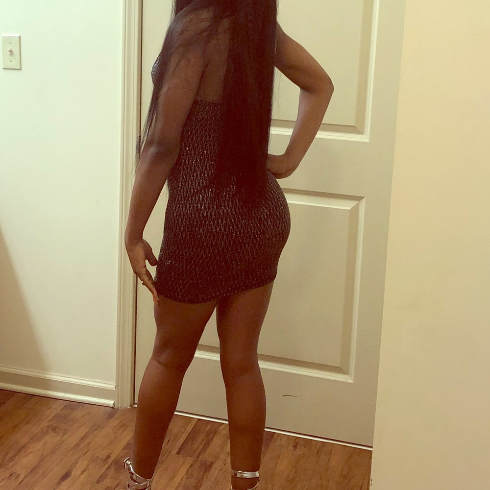 Tight Fit- glitter dress 🦋